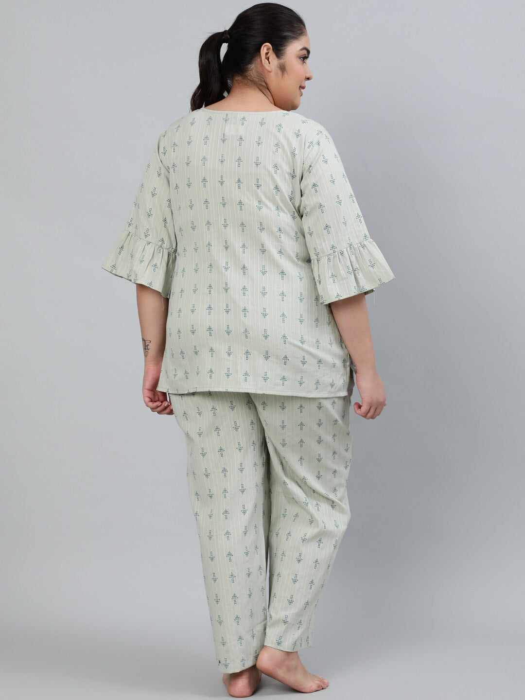 Plus Size Women Green Printed Night Suit With Half Sleeves