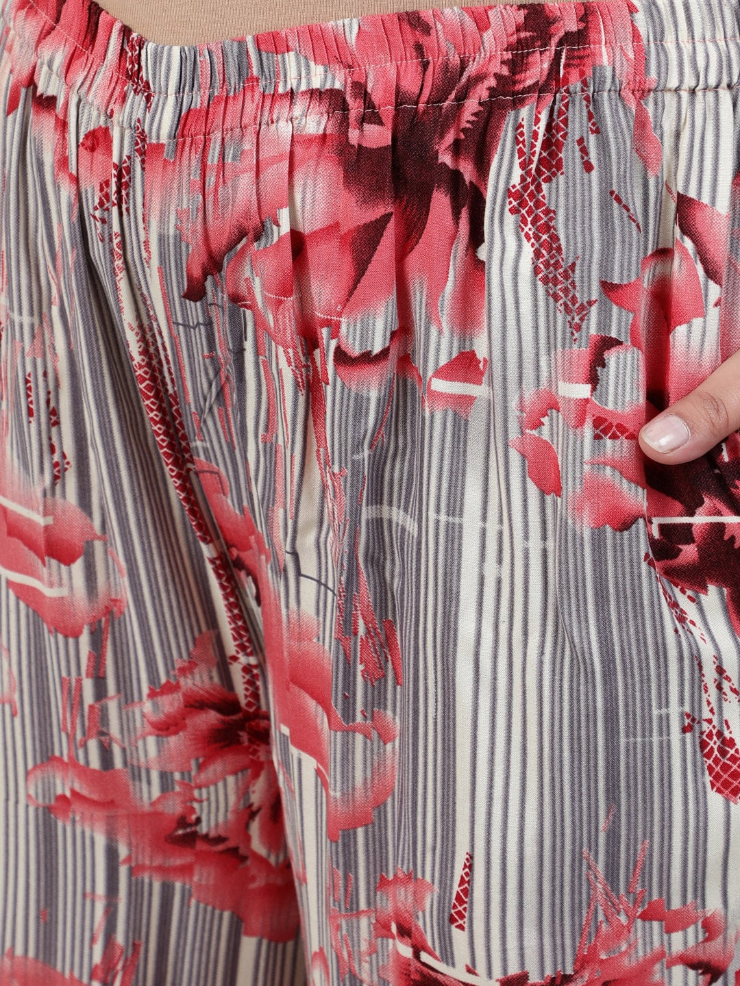 Plus Size Women Grey Printed Night Suit With Half Sleeves