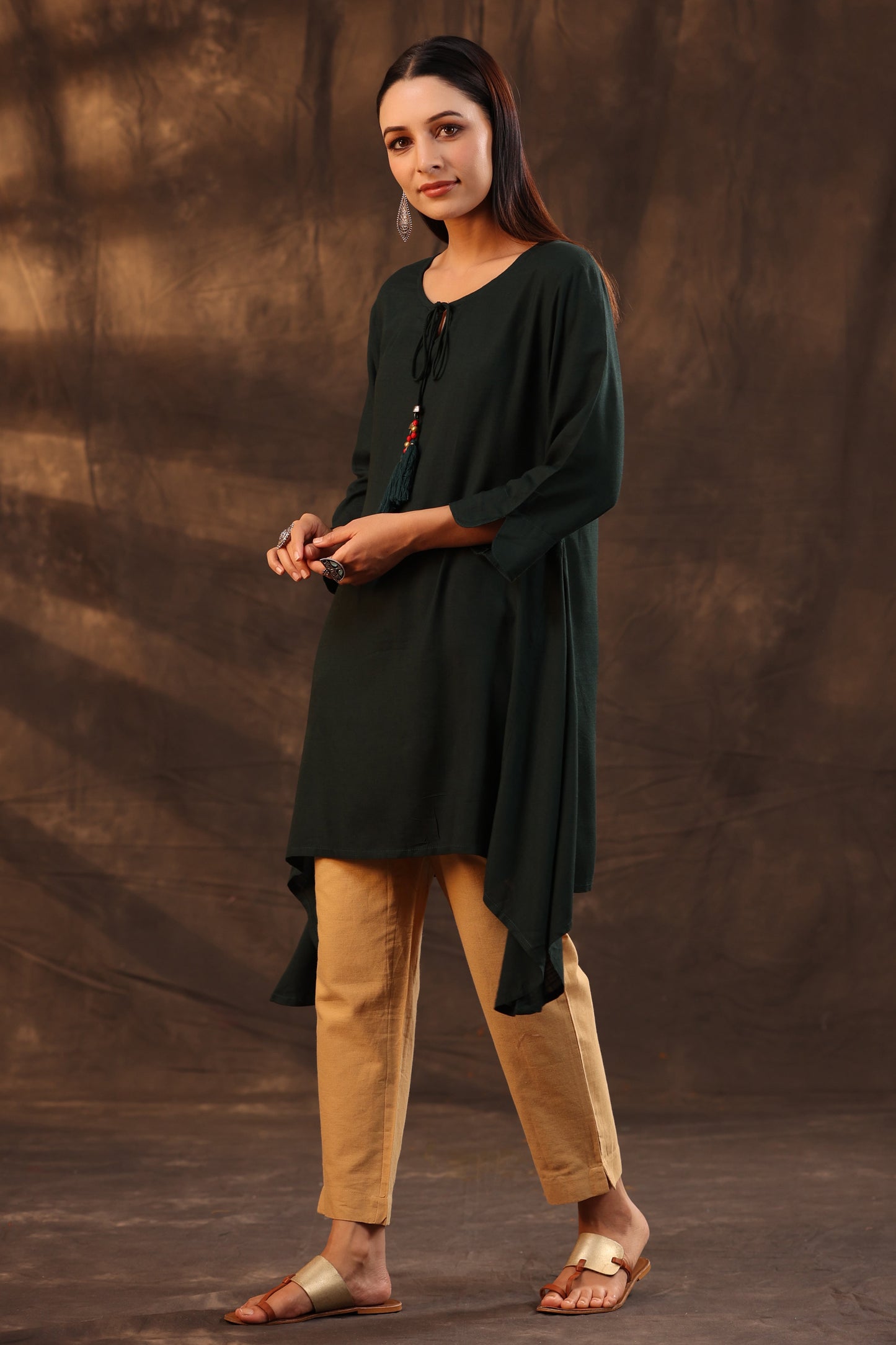 Jadegreen Rayon Slub Solid Asymmetric Kurta