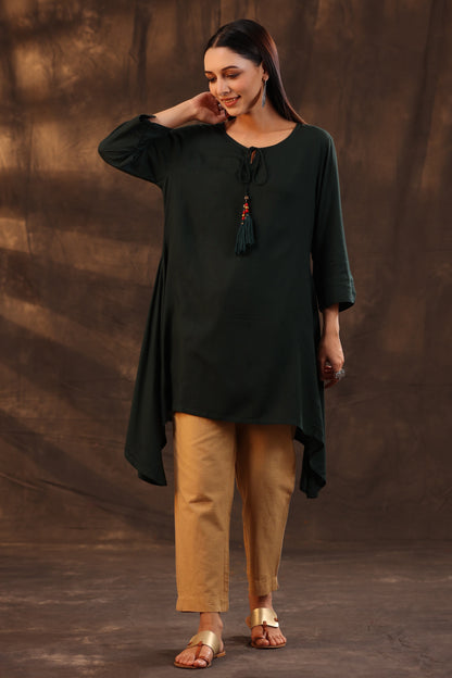 Jadegreen Rayon Slub Solid Asymmetric Kurta