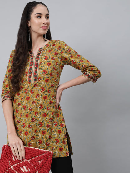 Green Printed Straight Tunic With Three Quarter Sleeves