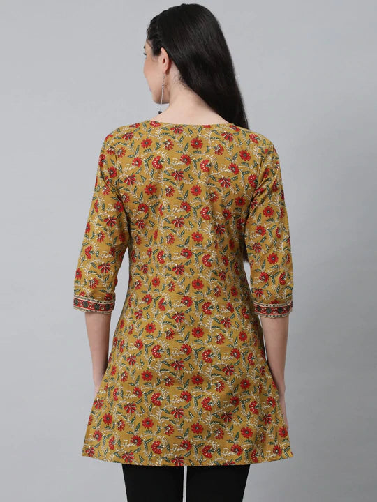Green Printed Straight Tunic With Three Quarter Sleeves