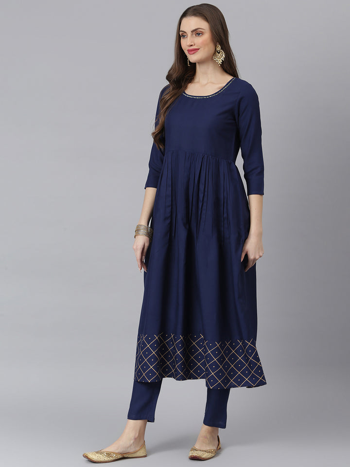 Women Checkered Rayon Flared Kurta Pant Dupatta Set