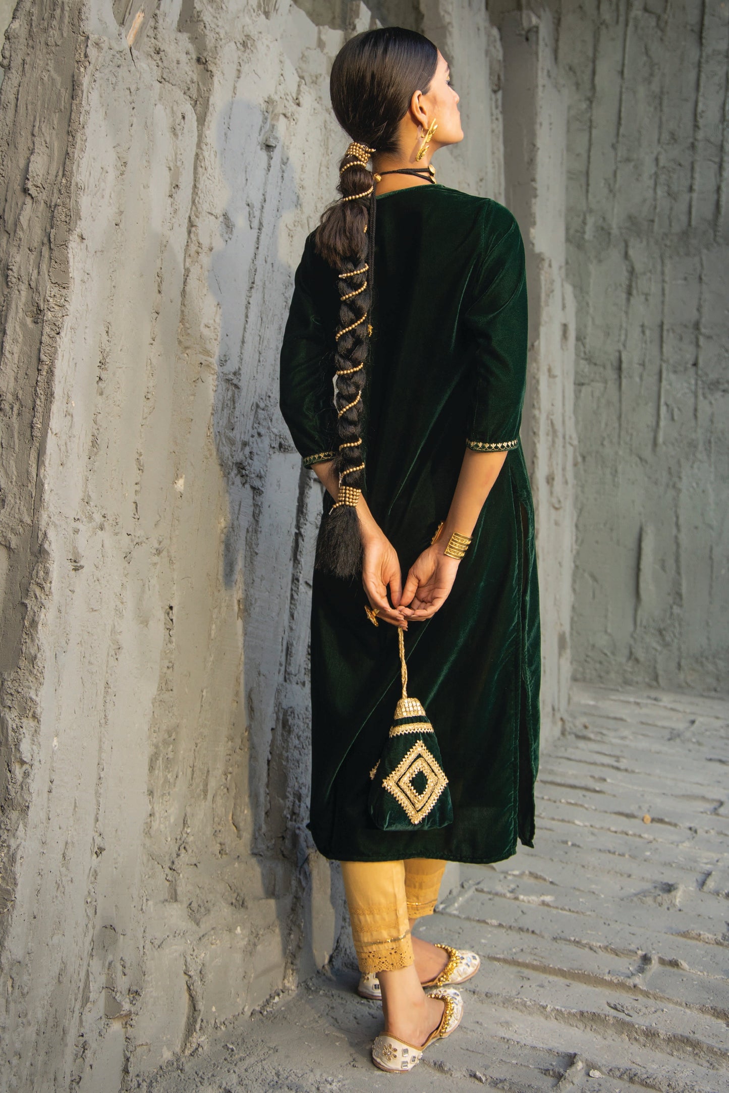 Green Velvet Festive Solid Embroidered Straight Kurta
