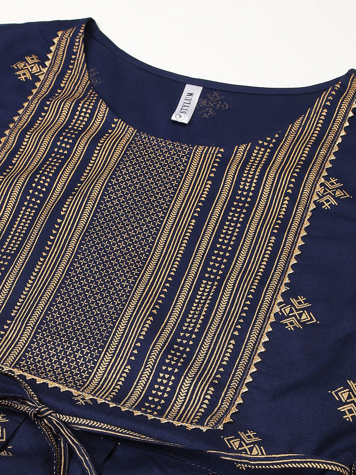 Women Gold Printed Rayon Flared Kurta