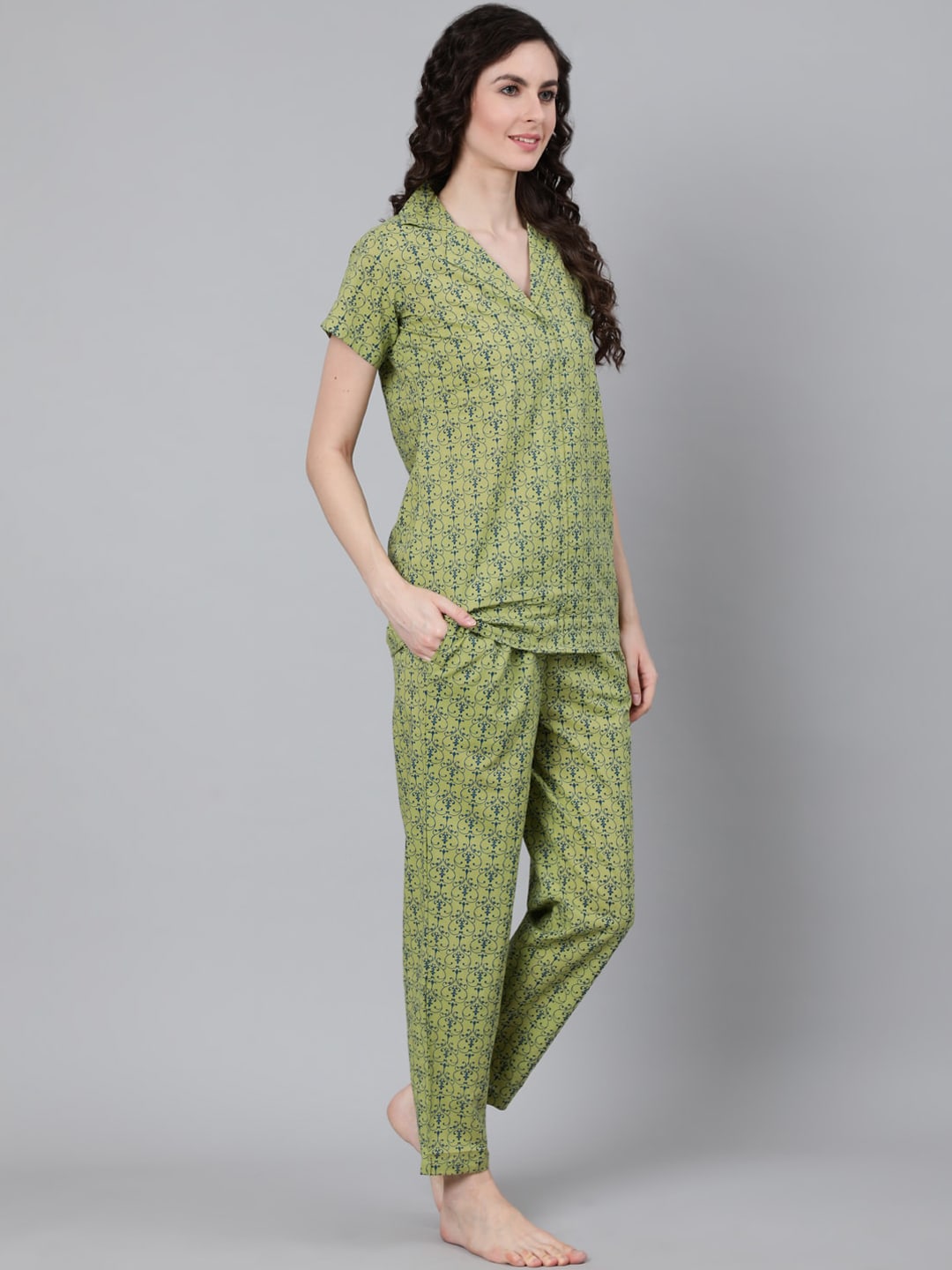 Women Green Printed Night suit